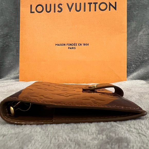 Authentic Louis Vuitton Vernis Agenda - Picture 3 of 8